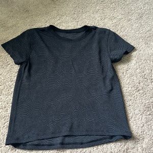 lululemon train to be top